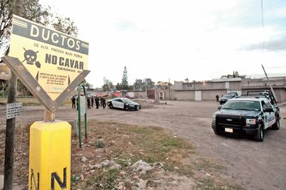 Aseguran en Teoloyucan toma ilegal de gasolina