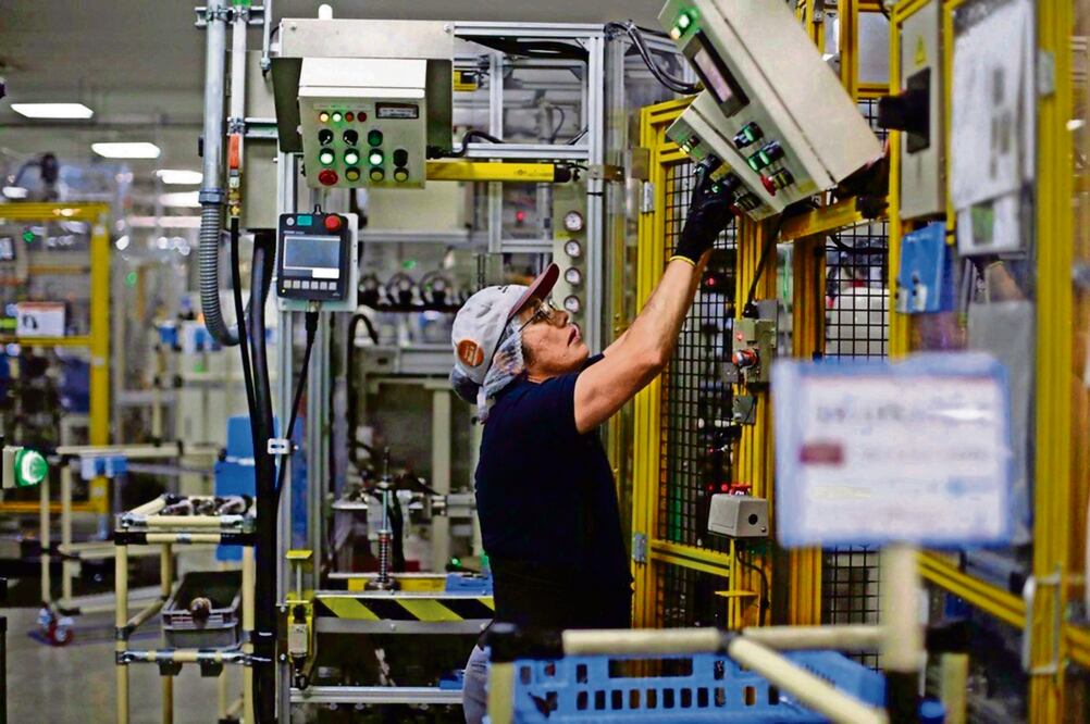 Las condiciones de empleo y salariales empujaron los resultados en la economía, aseguran analistas. Foto: Archivo / EL UNIVERSAL