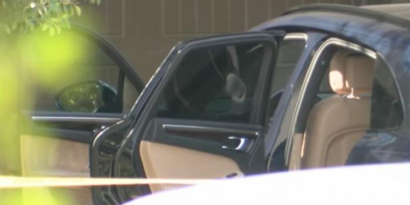 El niño murió al quedarse dentro de un vehículo que era manejado por su madre, quien al llegar a su domicilio se estacionó e ingresó a su casa, pero olvidó al pequeño Foto: Especial