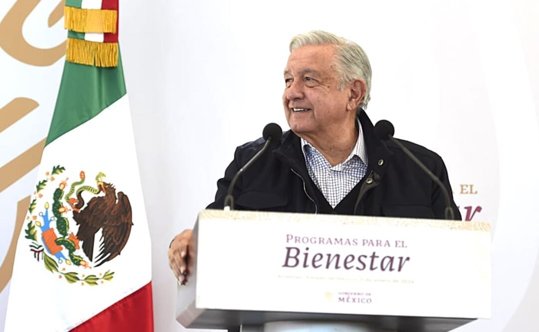 AMLO afirma que cumplirá con promesa de dejar un sistema de salud de los mejores del mundo. Foto: Especial