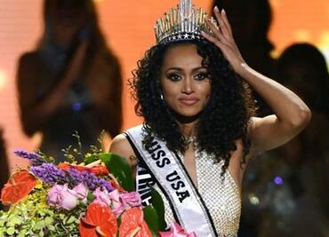 Scientist is crowned Miss USA