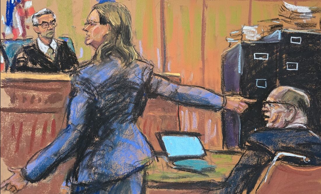 Weinstein fue sentenciado en 2020 a 23 años de prisión, también en Nueva York, por las denuncias de dos mujeres a las que supuestamente habría agredido en 2006 y 2013, pero esa condena fue revocada el año pasado por el Tribunal de Apelaciones neoyorquino debido a un error procesal y se fijó la repetición del juicio. Foto: EFE/Jane Rosenberg