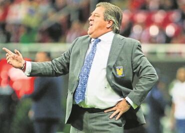 Algunos directivos harán un último intento para que el Piojo no llegue a la Selección Mexicana