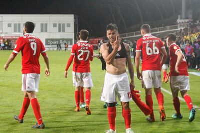 Con Jiménez los 90 el Benfica derrota al Estoril