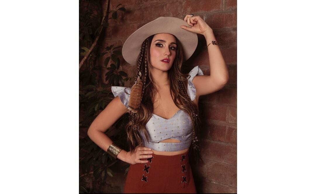 Dulce María lanza su nuevo sencillo "Amigos con derechos". Foto: Especial
