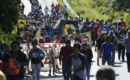 Marcha de normalistas entra a Chilpancingo