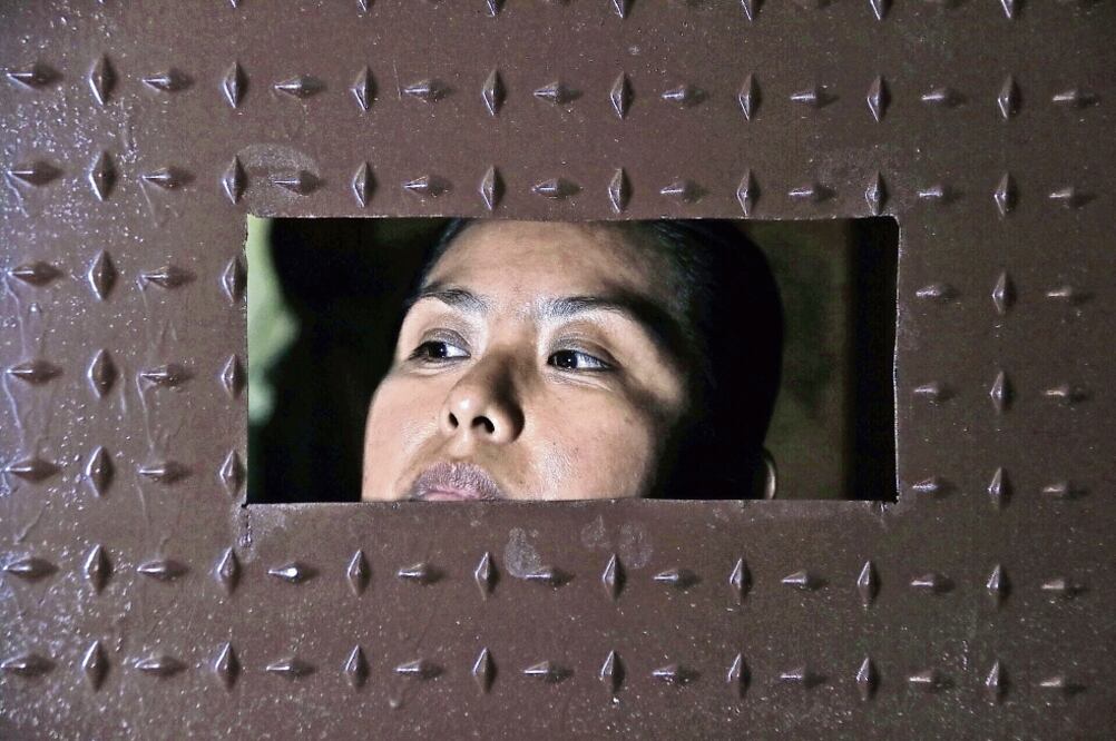 En Prados de Villahermosa, los colonos decidieron cerrar las entradas ante la inseguridad que viven en el lugar. Se instaló una caseta con vigilancia y cámaras de video (LUMA LÓPEZ)