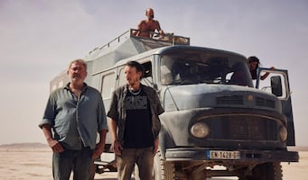 "Sirat" no se lleva el Goya, pero sigue en la contienda por el Oscar 