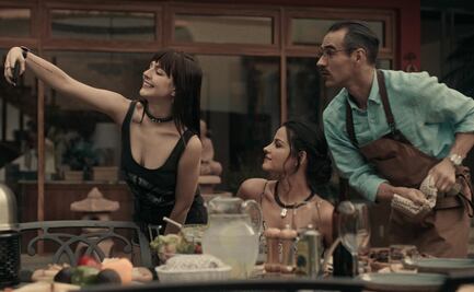 Regina Pavón confiesa que fue un reto darle vida a una mujer LGBT+