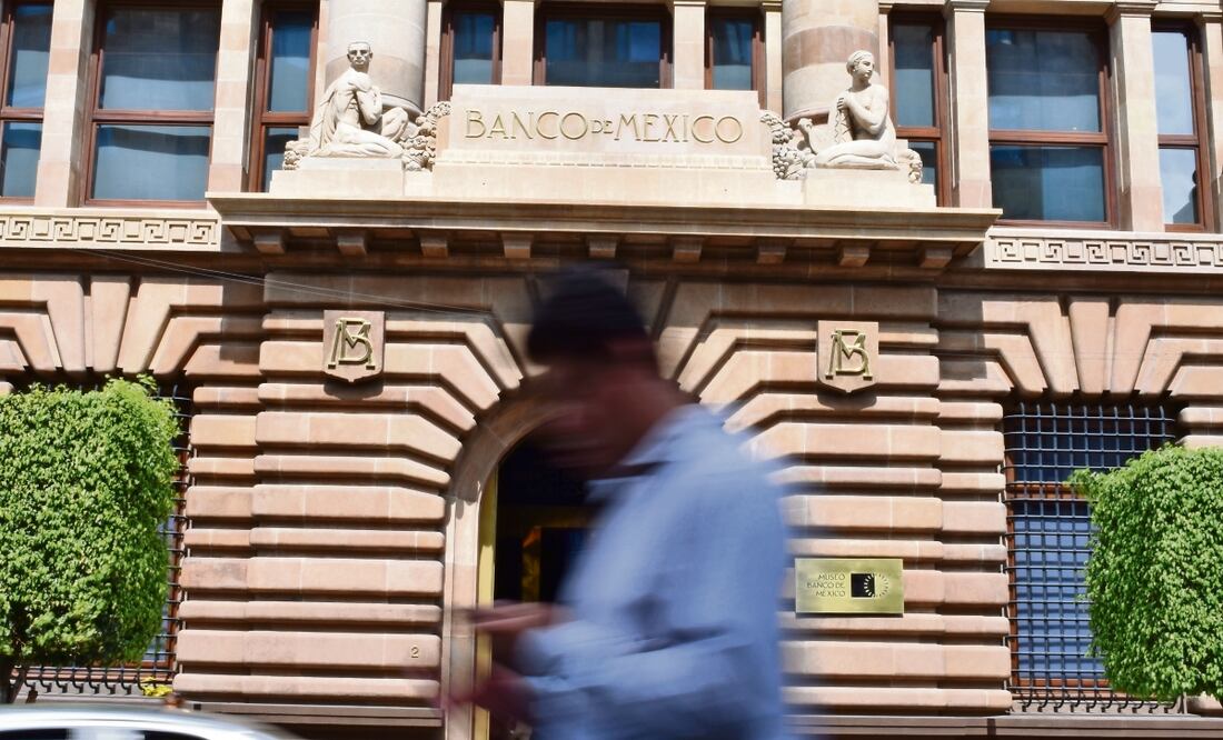 El Banco de México ajustó los pronósticos para la inflación y, con ello, aplazó el cumplimiento de la meta puntual de 3%, del tercer al cuarto trimestre del 2024, para tener una inflación baja y estable. Foto: Archivo