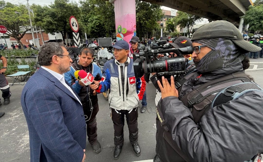 Secretario de Gobierno de CDMX se reúne con integrantes de la CNTE. Foto: especial