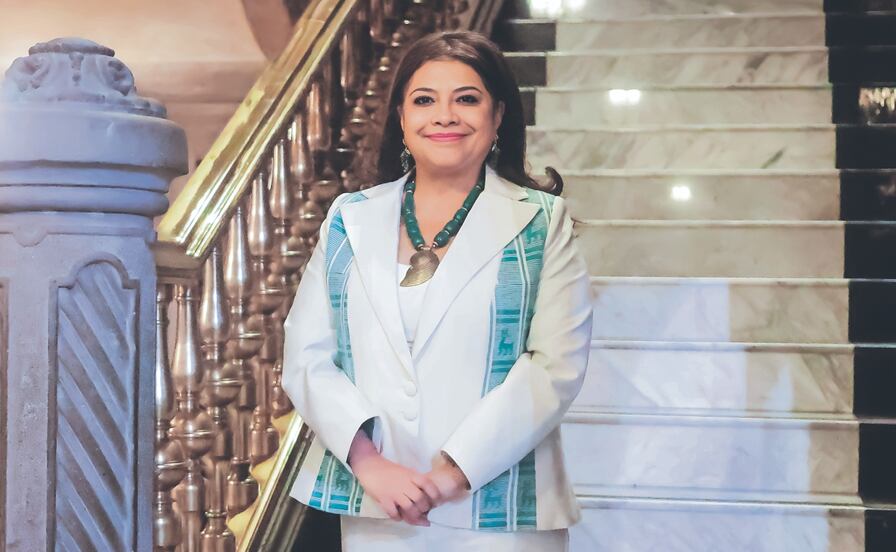 Clara Brugada pugna por una revolución de las mujeres