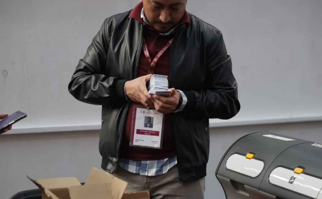 El proceso toma alrededor de una hora para los nuevos registros y cerca de 15 minutos para los que ya cuentan con una licencia anterior. Foto: Carlos Mejía / EL UNIVERSAL