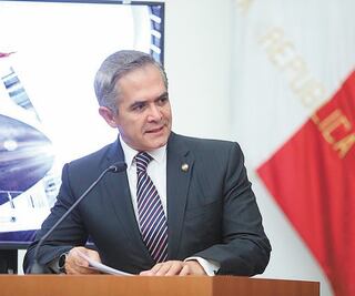 Mancera sigue en la mira