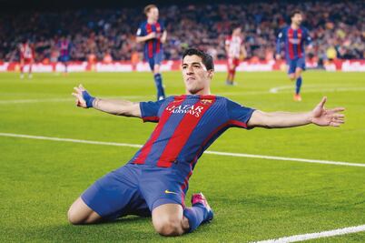 Barça clasifica con sufrimiento