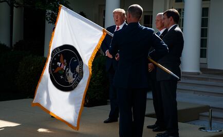 Trump anuncia creación de comando militar para el espacio 