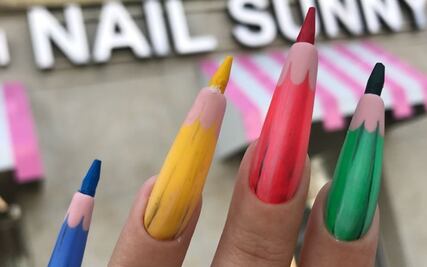 Uñas lápiz: la horrorosa tendencia que se cuela a Instagram
