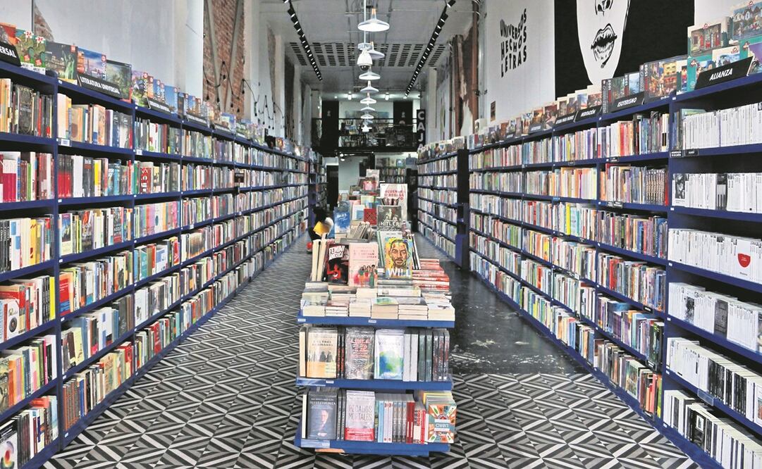 De acuerdo con los expertos, los lectores mexicanos se caracterizan por el gusto de comprar sus libros directamente en las librerías, lo que hace dos años con el cierre total de estos establecimientos no se podía realizar. Foto: Ivonne Rodríguez