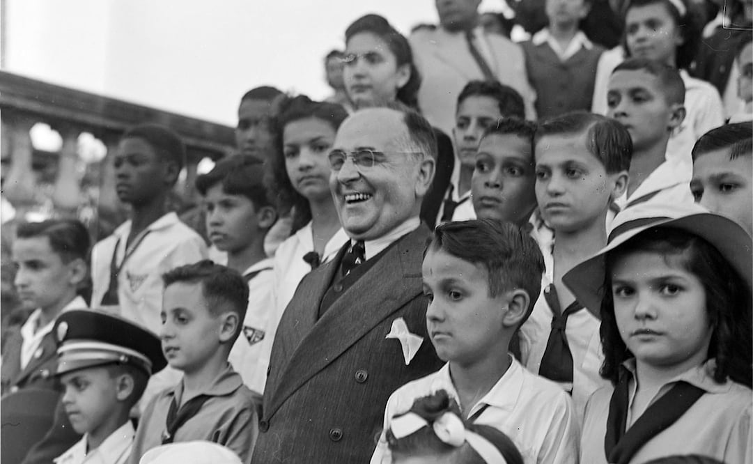 Getúlio Vargas, 1943. Sus opositores aseguraron que el presidente y dictador “retrasó el progreso del país”, a pesar de instaurar reformas sociales y económicas, implementar la industrialización, nacionalización de recursos y defensa laboral. Foto: Arquivo Nacional/Wikimedia Commons