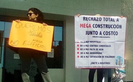 Vecinos protestan contra mega construcción en Satélite