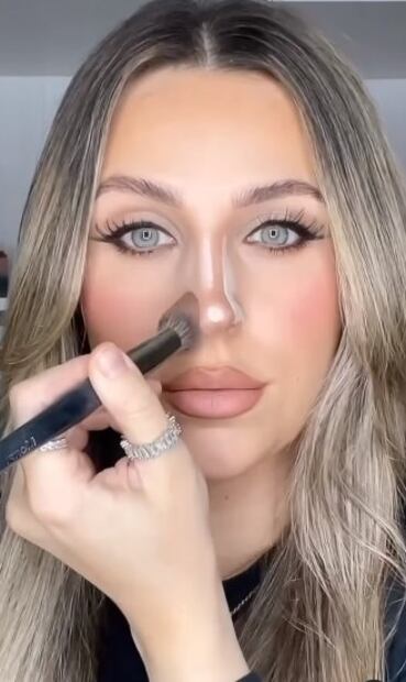 Foto: Instagram @makeupby_elliee