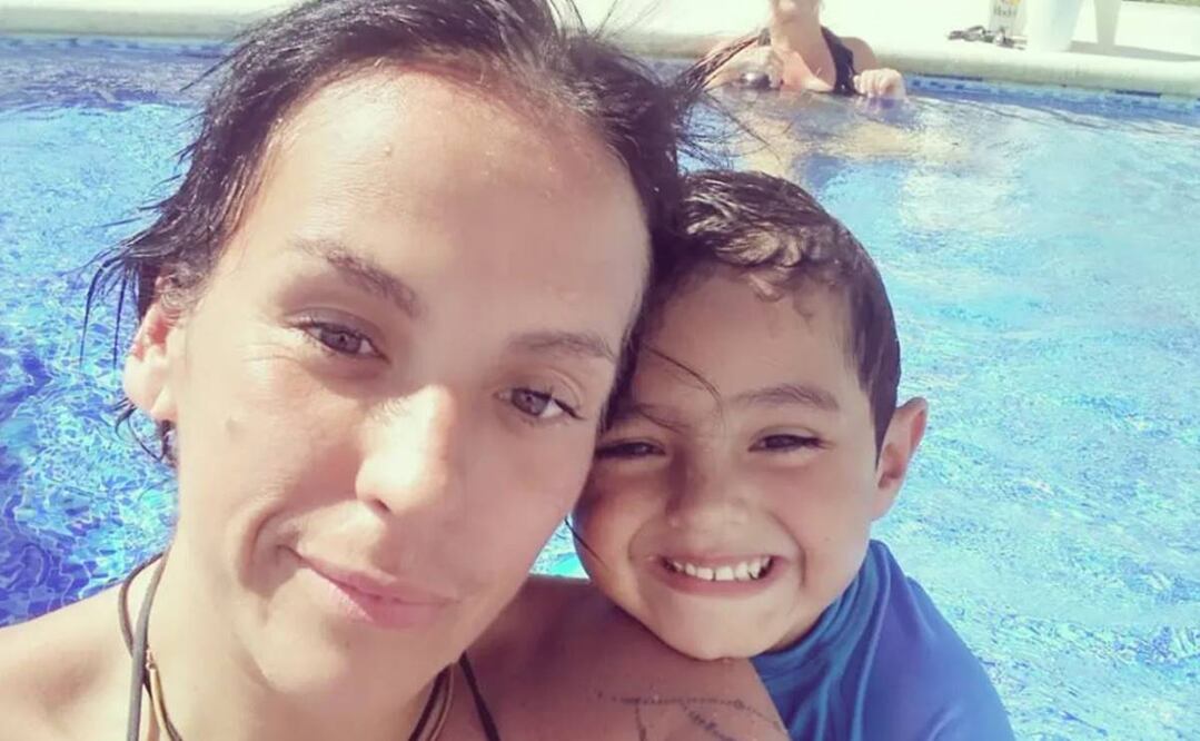 Mayela Laguna y su hijo Apolo.