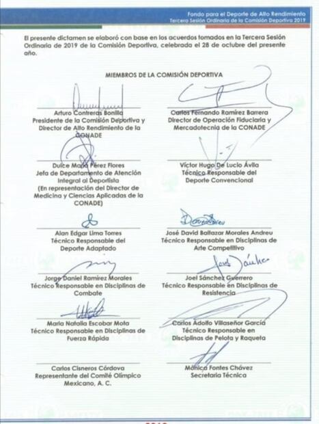 Servidor público de Conade recibe dinero que pertenece a atletas