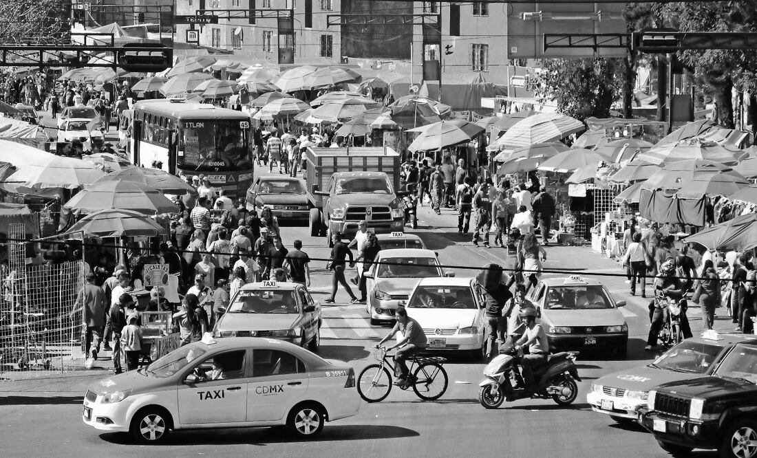 The exposition is meant to promote the project of uniting the Venustiano Carranza and the Cuauhtémoc delegations through the activation of the Vasco de Quiroga elementary school - Photo: Ariel Ojeda/EL UNIVERSAL