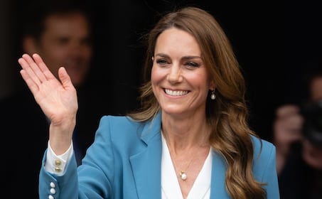 ¡Radiante! Así lució Kate Middleton en su primer viaje internacional tras el cáncer