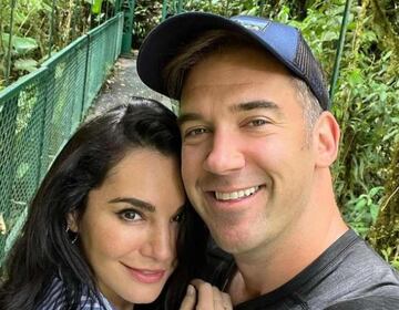 Martha Higareda y Lewis Howes anuncian el nacimiento de sus gemelas con adorable video