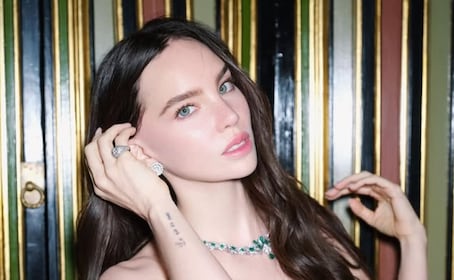 Belinda 'asalta' a pasajeros en México y se vuelve viral