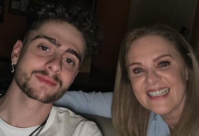 Nicolás, hijo de Érika Buenfil, celebra la victoria de México con su hermana Isabella