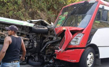 Mueren peregrinos por accidente carretero rumbo a Chalma