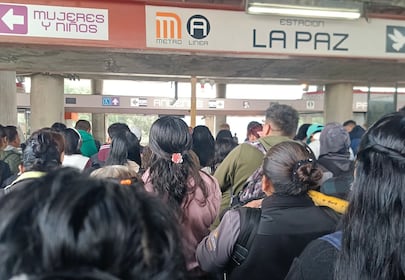 Caos en el Metro CDMX: Línea A presenta avance lento y aglomeraciones