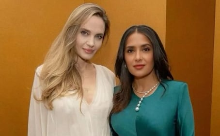 La gran amistad de Angelina Jolie y Salma Hayek, retratada por Bu Cuarón