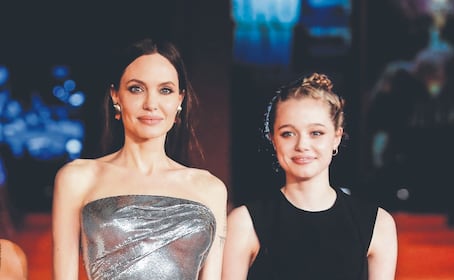 Shiloh, hija de Angelina Jolie y Brad Pitt, reaparece en un video de K-pop