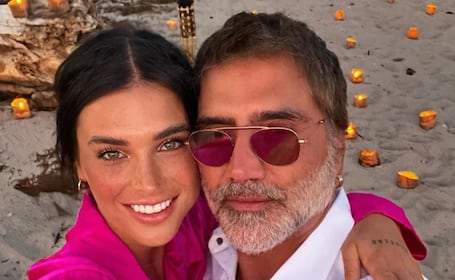 Alejandro Fernández responde si se casará con Karla Laveaga