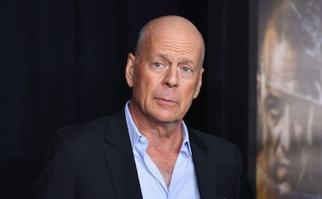Bruce Willis reaparece en la boda de su hija Tallulah, así luce