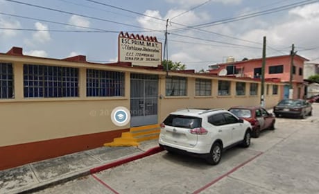 "Ayuda, me voy a morir", mujer pide auxilio tras ser baleada afuera de una escuela, en Morelos