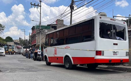 Le tocó magia negra: Se echan a santero en Naucalpan, fingieron ser pasajeros y lo acribillaron