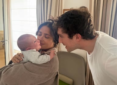 Salma Hayek presume a su nieto y revela su tierno apodo mexicano