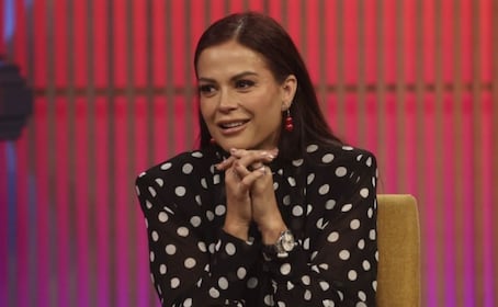 Mariana Echeverría habría dado shows a narcos, durante su etapa en Guerra de Chistes