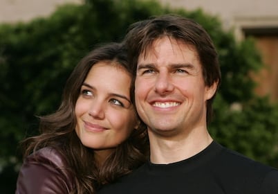Suri, hija de Tom Cruise y Katie Holmes, se quita el apellido de su papá