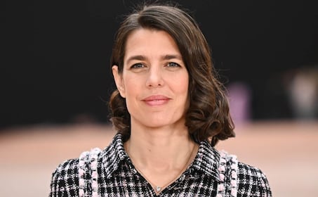 Carlota Casiraghi oficializa su noviazgo con Nicolas Mathieu, las primeras fotos