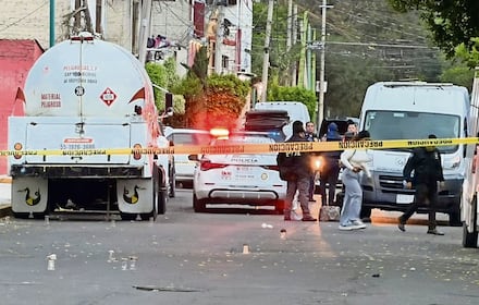 ¡Fueron a matarlo! Balacera en la GAM termina con muertos y caos en Clínica 29 del IMSS