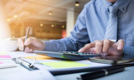 CONTADOR (A) PUBLICO