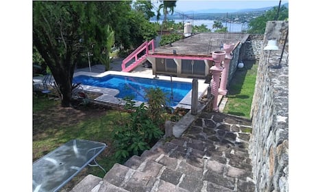 TEQUESQUITENGO, HERMOSA CASA