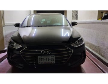 ELANTRA PREMIUM 2017