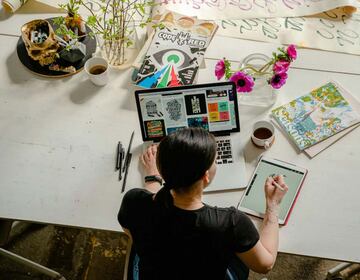 5 sitios para conseguir trabajo remoto en vacaciones