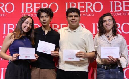 IBERO celebra a sus estudiantes tras ganar 70 concursos en México y 9 países